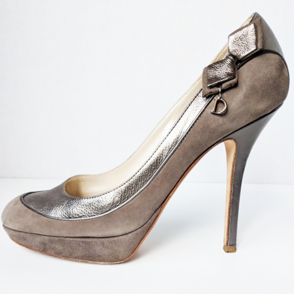 Dior Metallic Suede Pumps with Charm - Picture 2 of 8